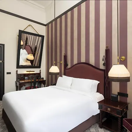 Hotel Des Indes - The Leading Hotels Of The World 5*