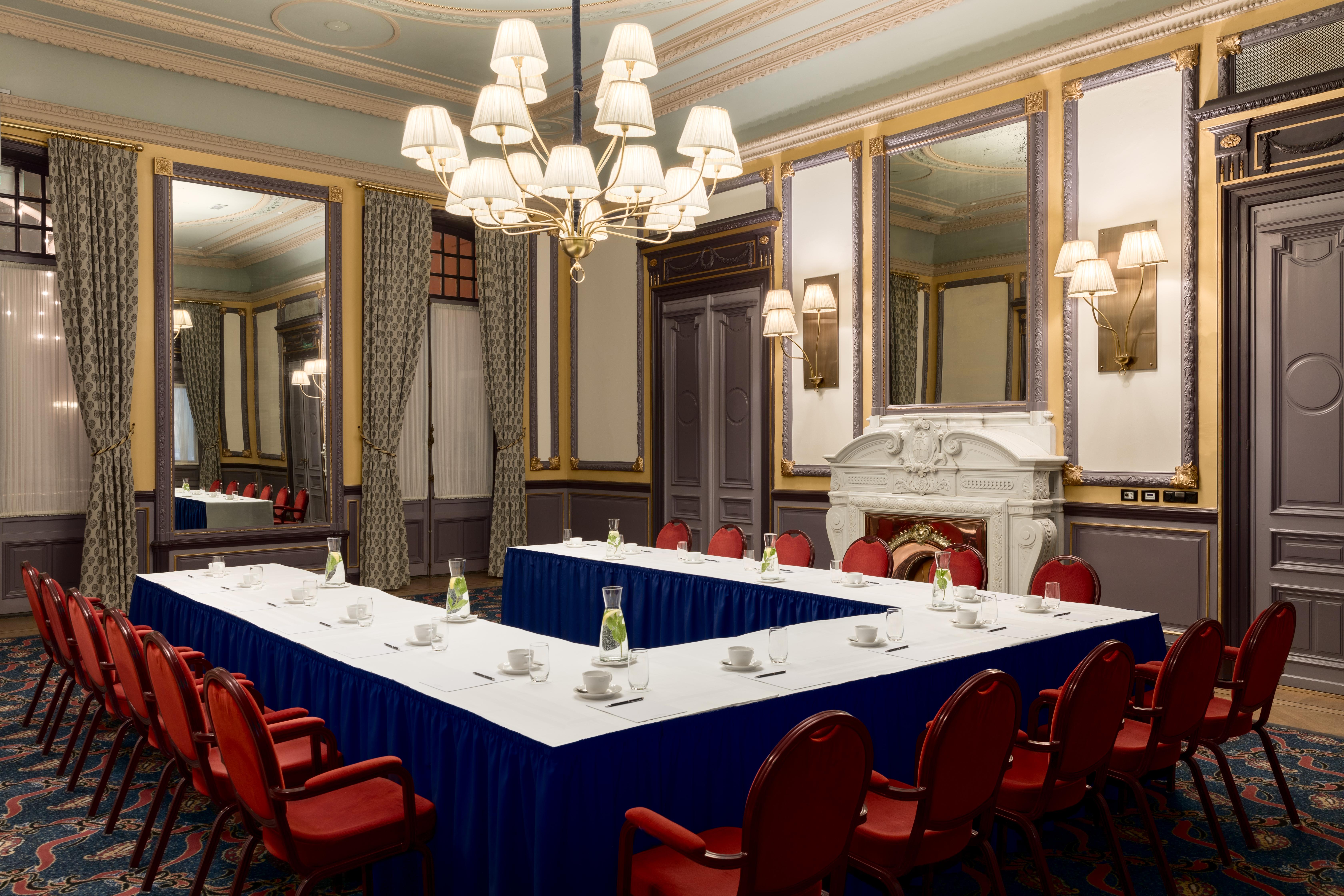 Hotel Hotel Des Indes - The Leading Hotels Of The World 5*