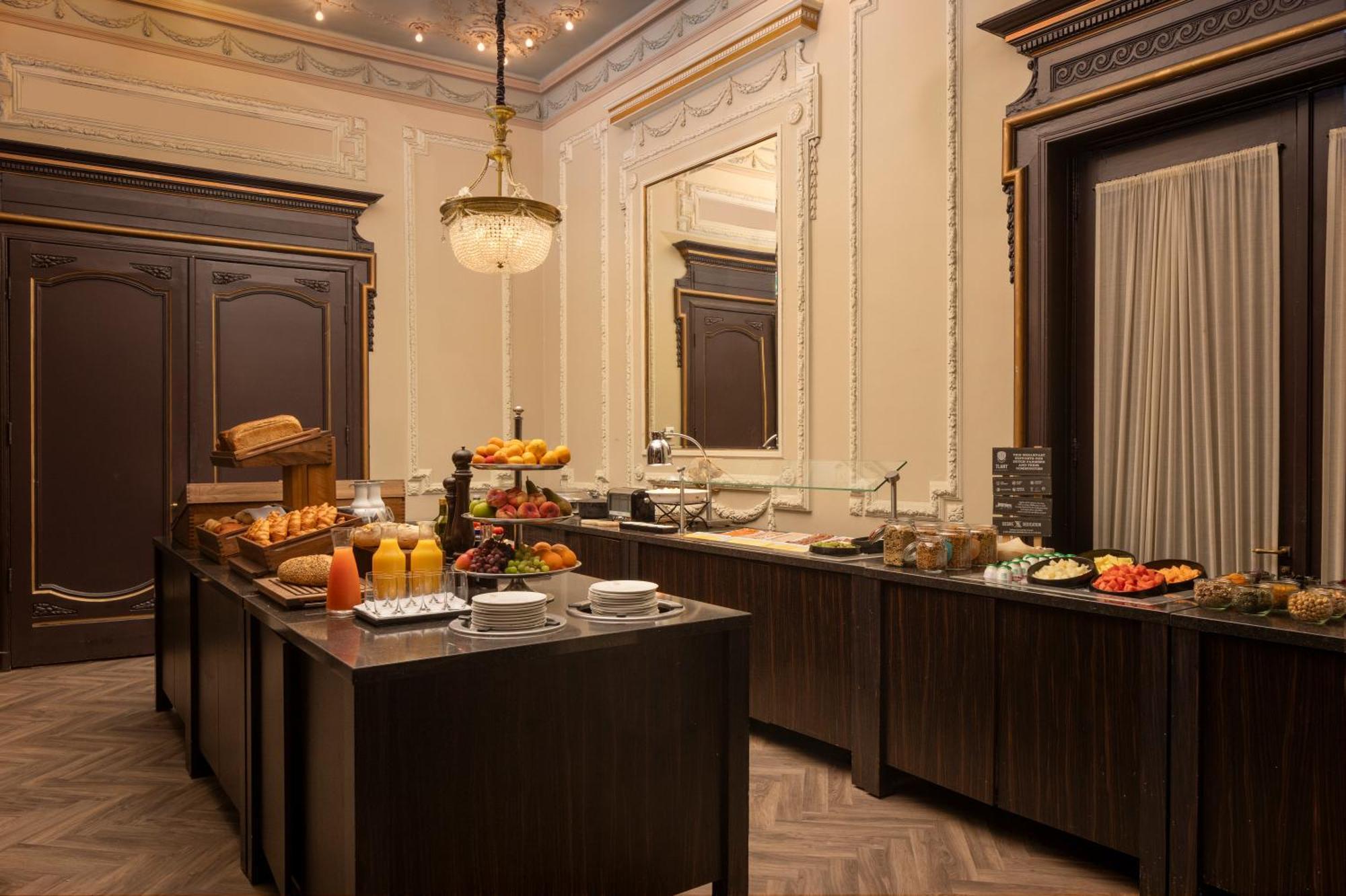 Hotel Des Indes - The Leading Hotels Of The World Hotel