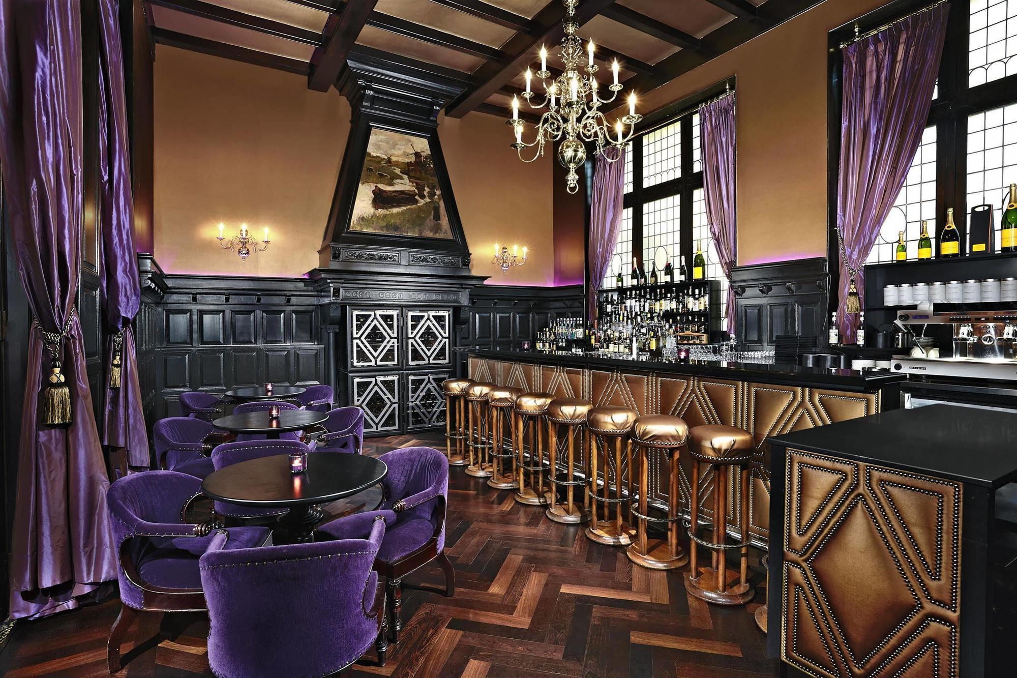 Des Indes Hotel