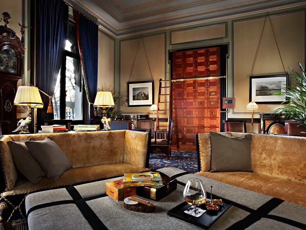 Des Indes 5* Den Haag